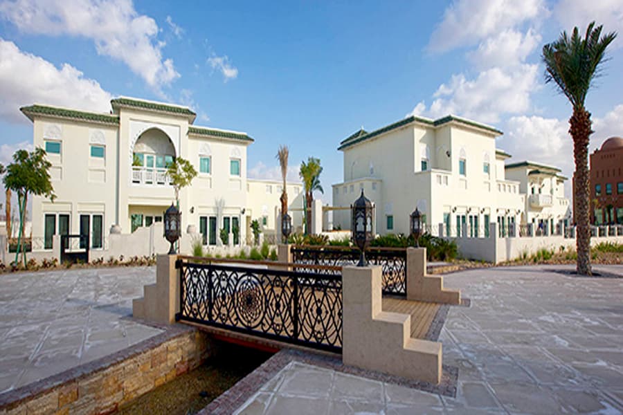 Al Furjan, photograph 2 of 5
