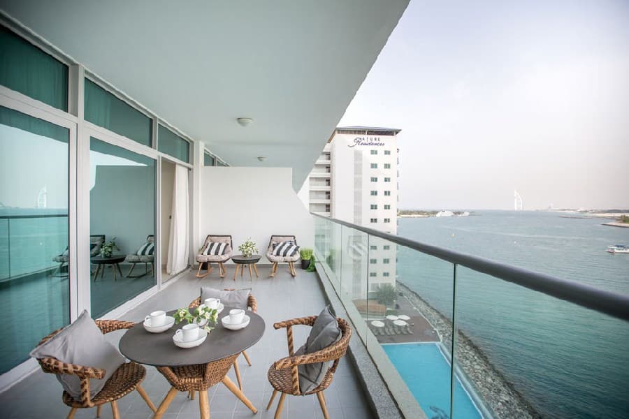 Azure Residences, photograph 4 of 5
