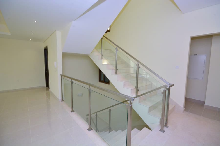 Grand Views, photograph 4 of 9
