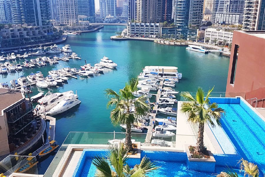 Marina Gate, photograph 4 of 9