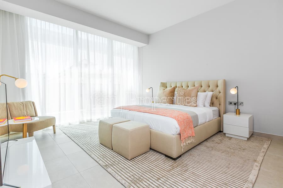 Serenia Residences, photograph 3 of 13