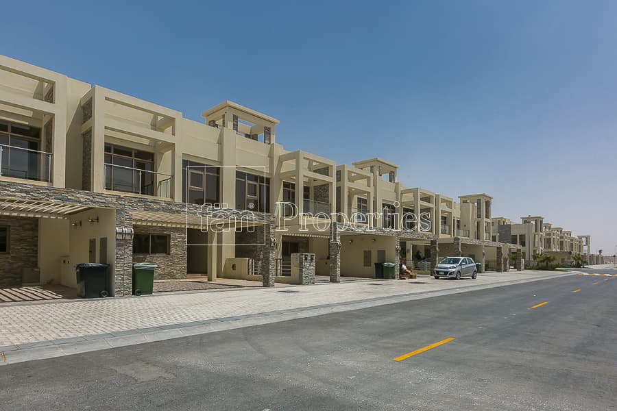 The Polo Townhouses, photograph 3 of 7