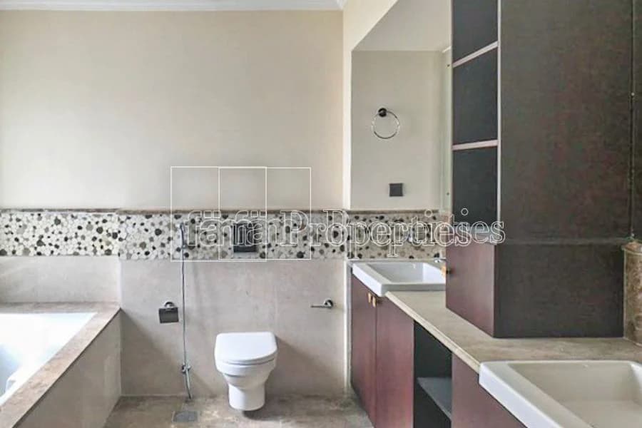 6 bedroom villa in Orange Lake, photograph 11 of 15