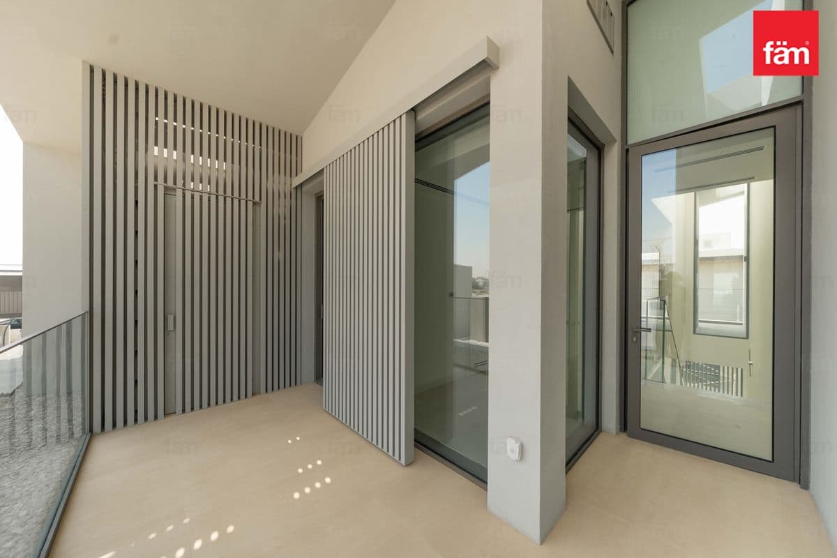 3 bedroom townhouse in Nad Al Sheba Gardens Phase 2, photograph 8 of 20