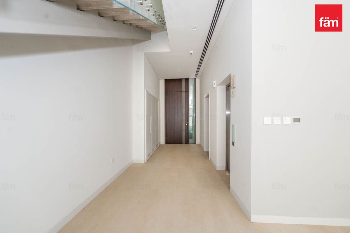 3 bedroom townhouse in Nad Al Sheba Gardens Phase 2, photograph 4 of 20
