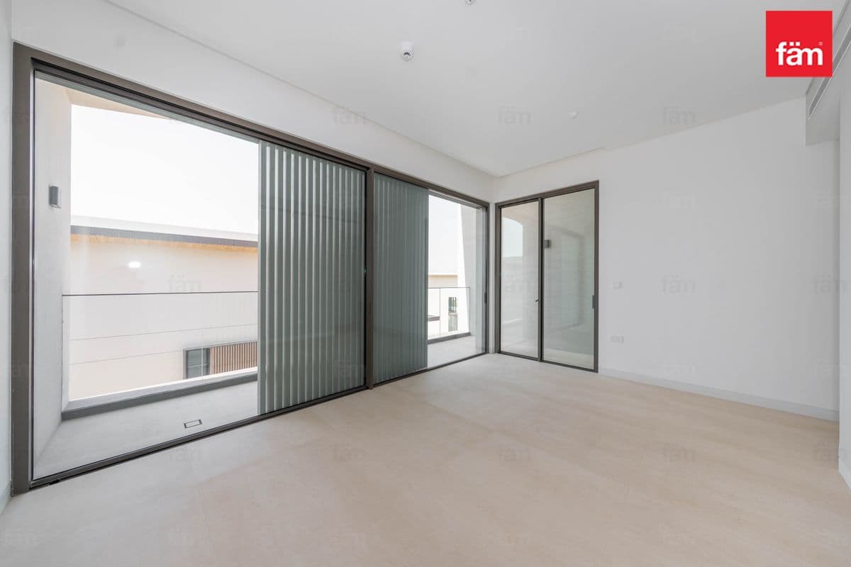 3 bedroom townhouse in Nad Al Sheba Gardens Phase 2, photograph 6 of 20
