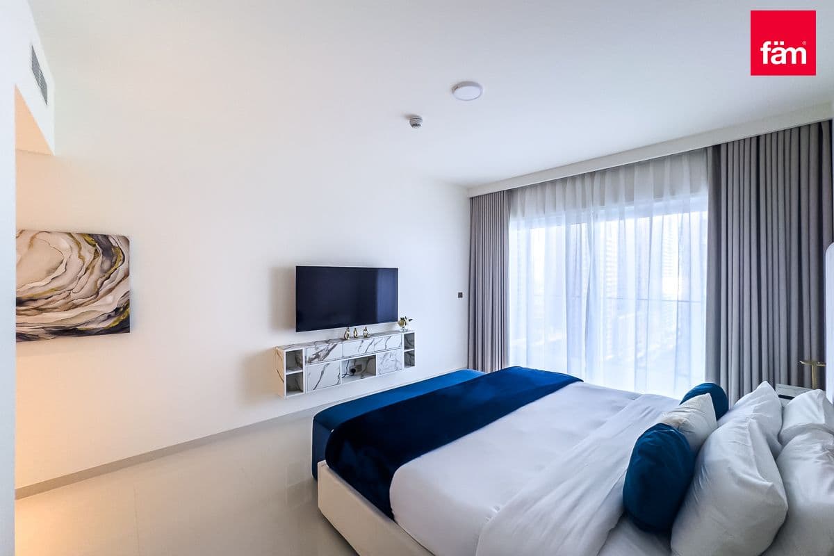 2 bedroom apartment in Grand Bleu Tower 1, photograph 10 of 20