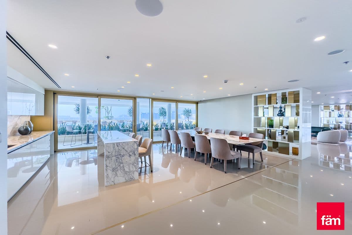 2 bedroom apartment in Grand Bleu Tower 1, photograph 19 of 20