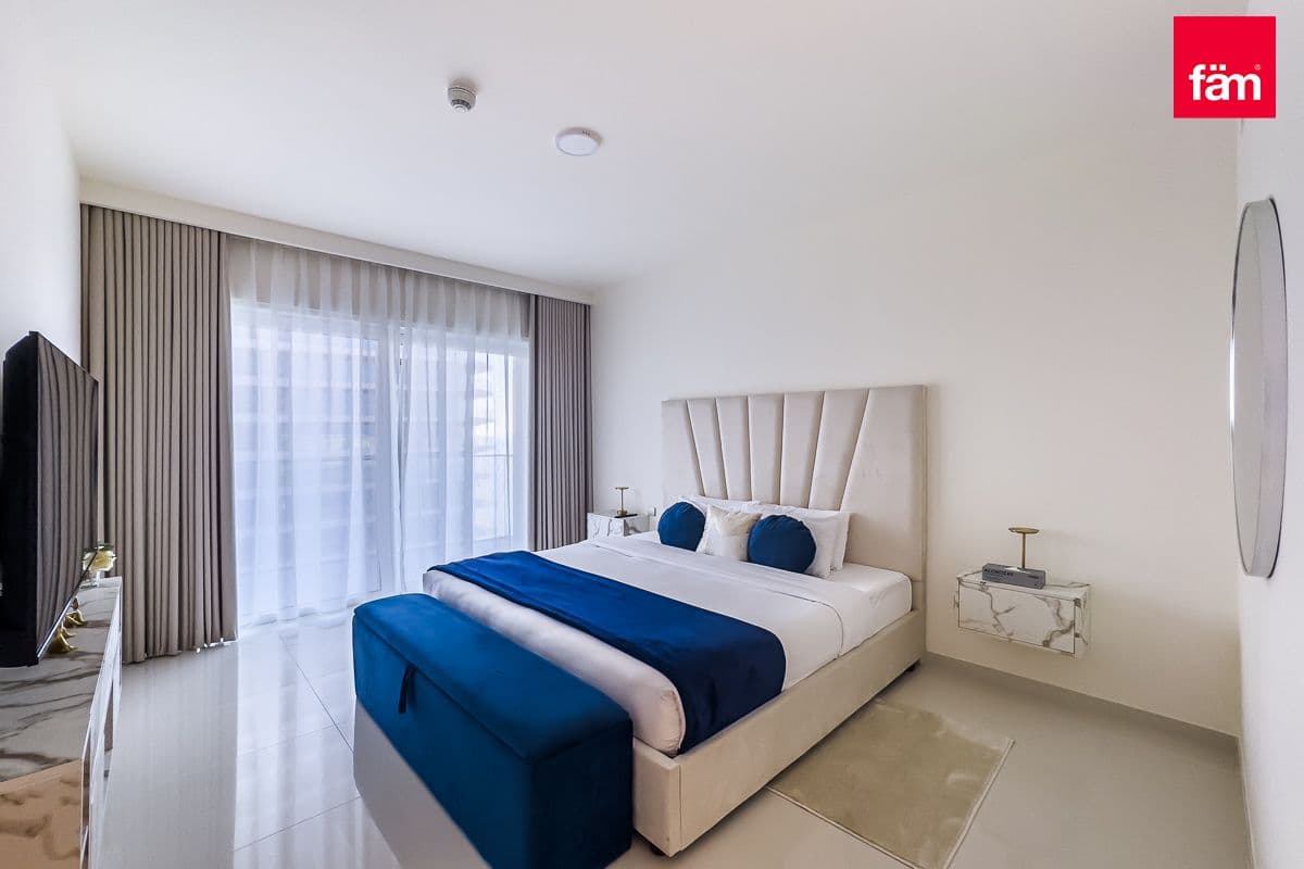 2 bedroom apartment in Grand Bleu Tower 1, photograph 13 of 20