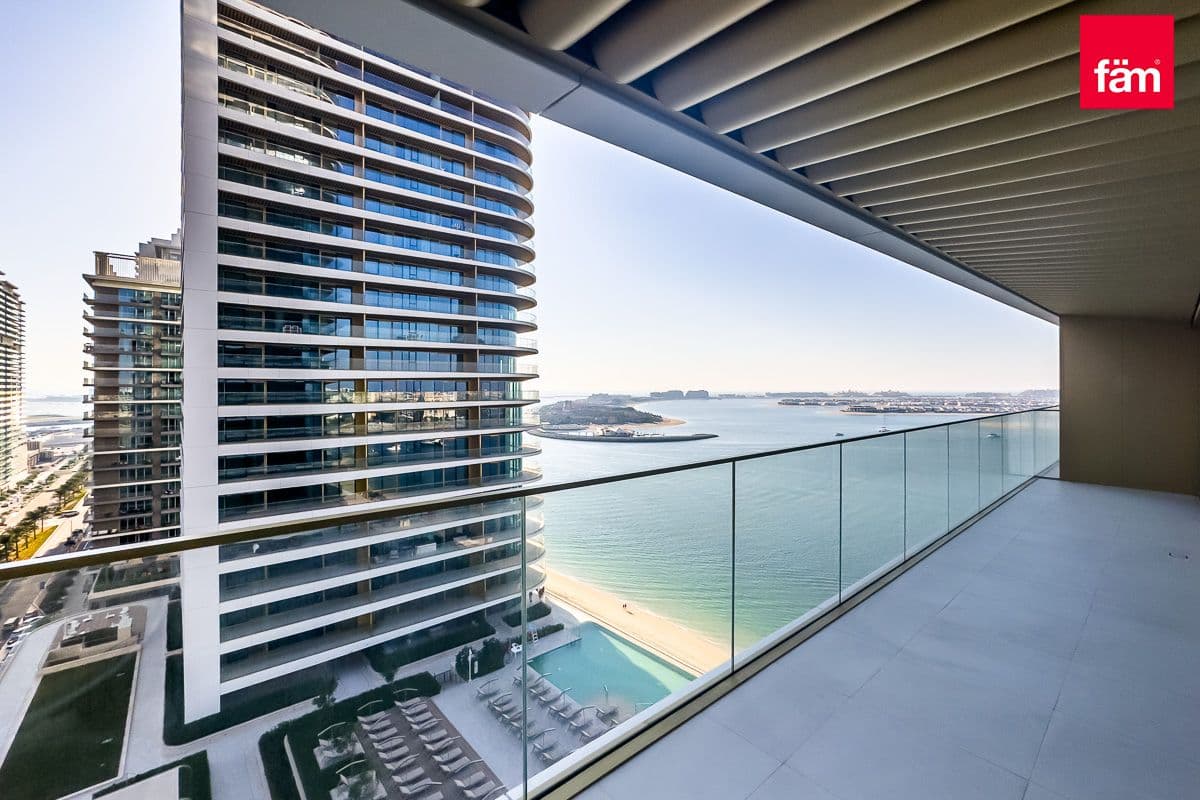 2 bedroom apartment in Grand Bleu Tower 1, photograph 6 of 20