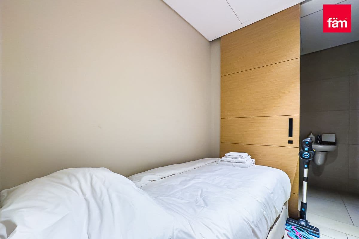 3 bedroom apartment in Jumeirah Gate Tower 2, photograph 12 of 20