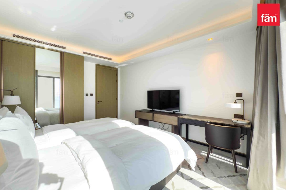 3 bedroom apartment in Address Harbour Point Tower 1, photograph 4 of 20
