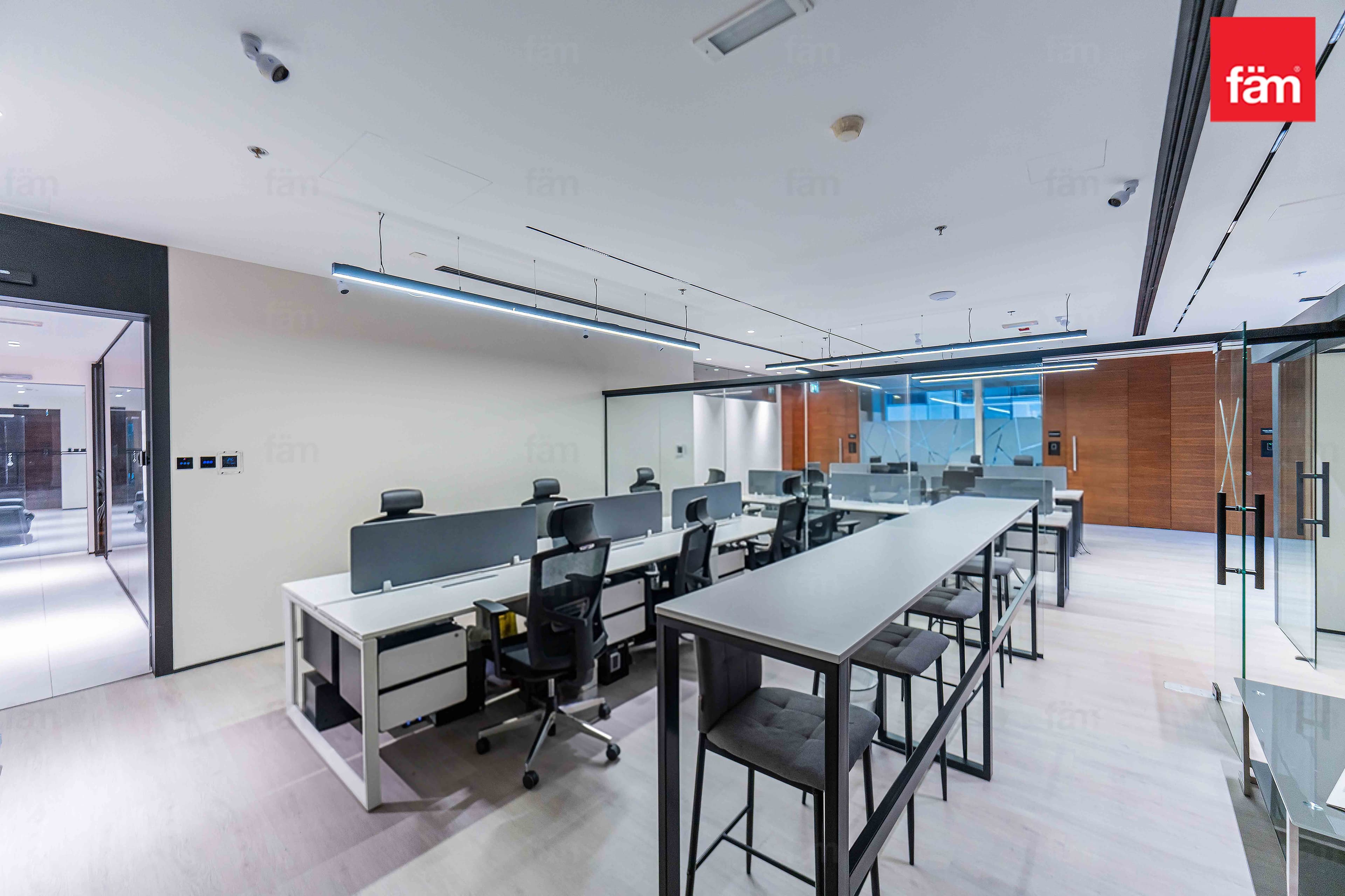 office in Bay Square 13, photograph 9 of 15