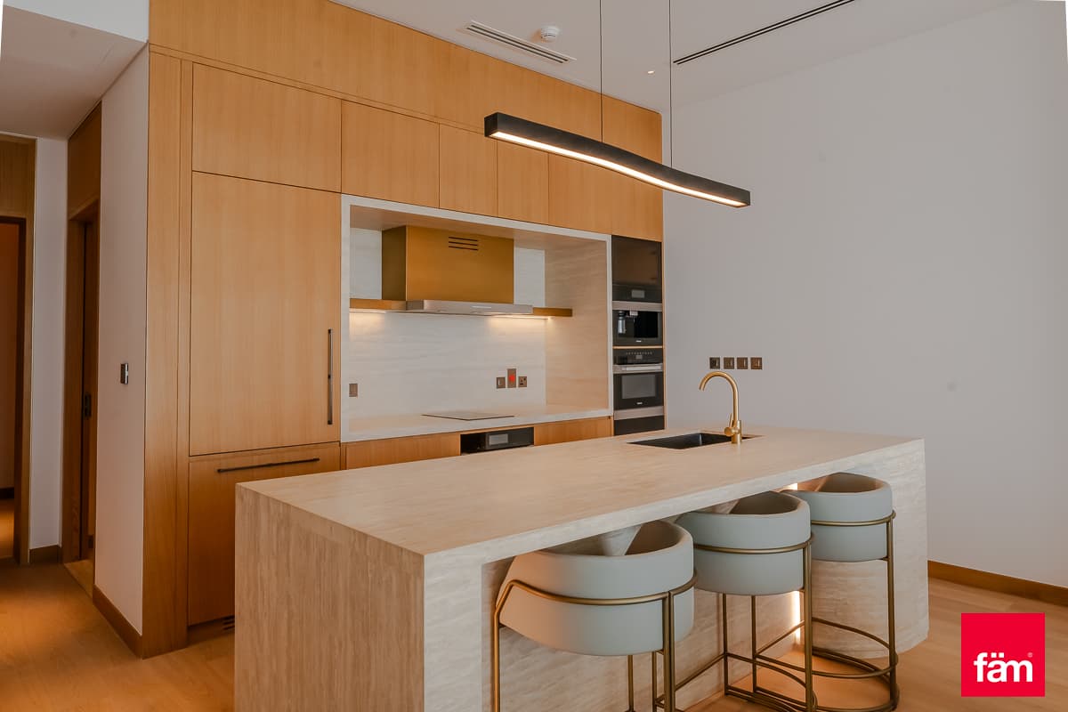 3 bedroom apartment in Mr C Residences Block B3, photograph 6 of 20