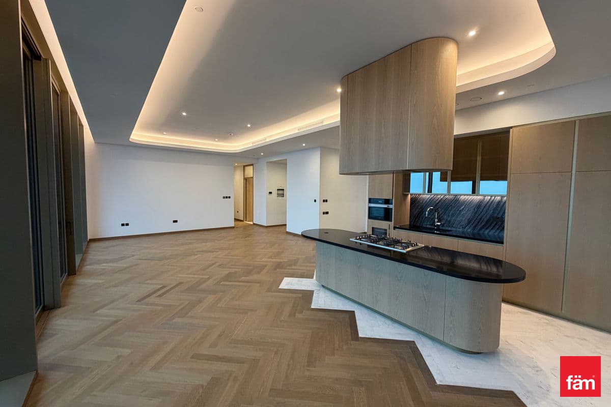 2 bedroom apartment in Jumeirah Living Business Bay, photograph 5 of 20