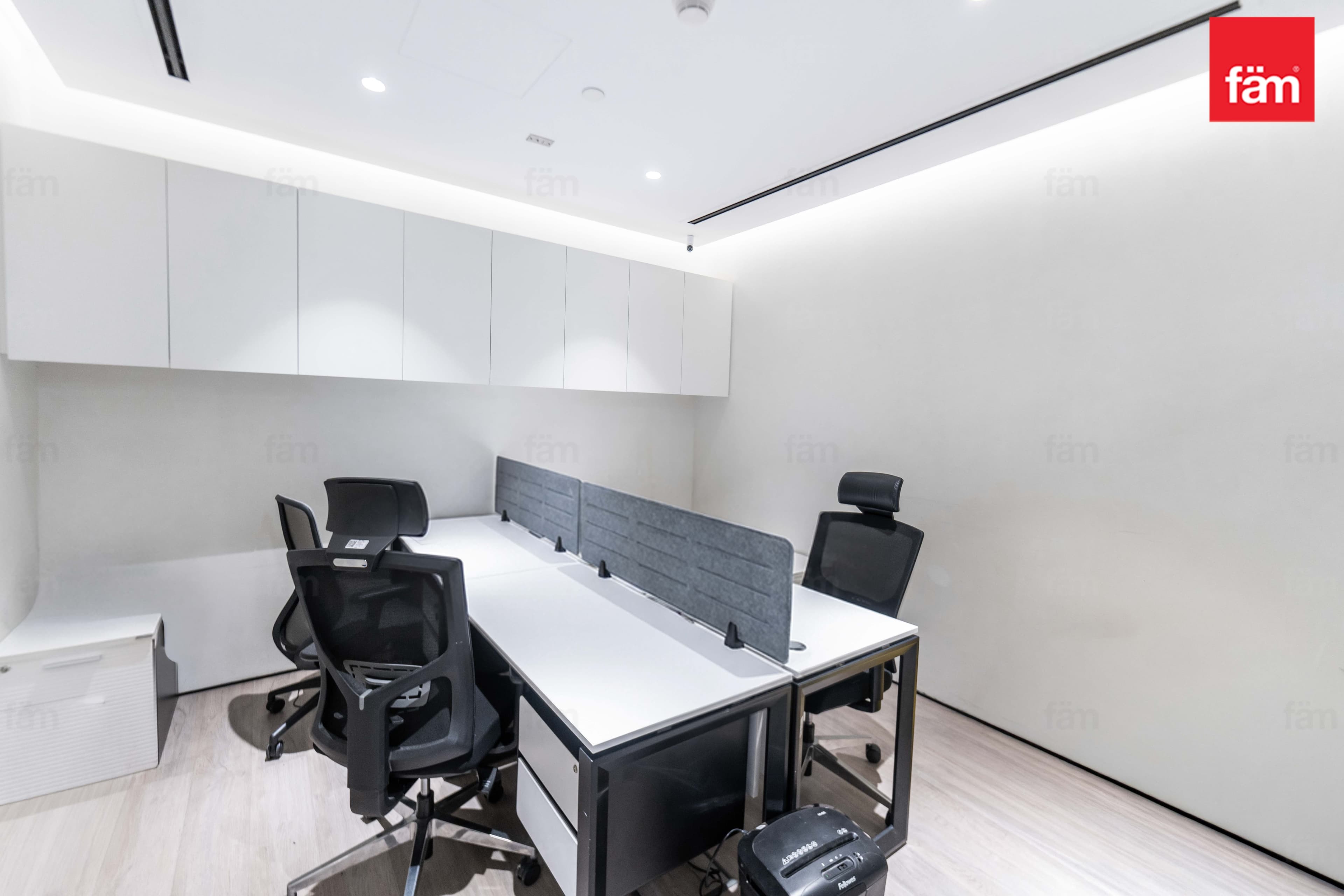 office in Bay Square 13, photograph 5 of 17