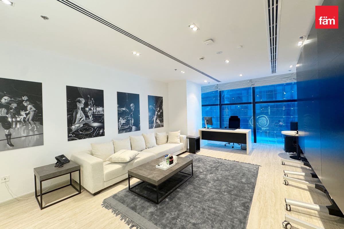 office in The Opus, photograph 2 of 20