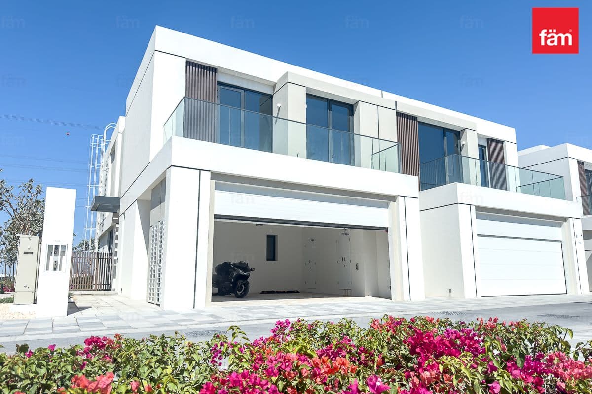 Townhouse in C Villas at District One