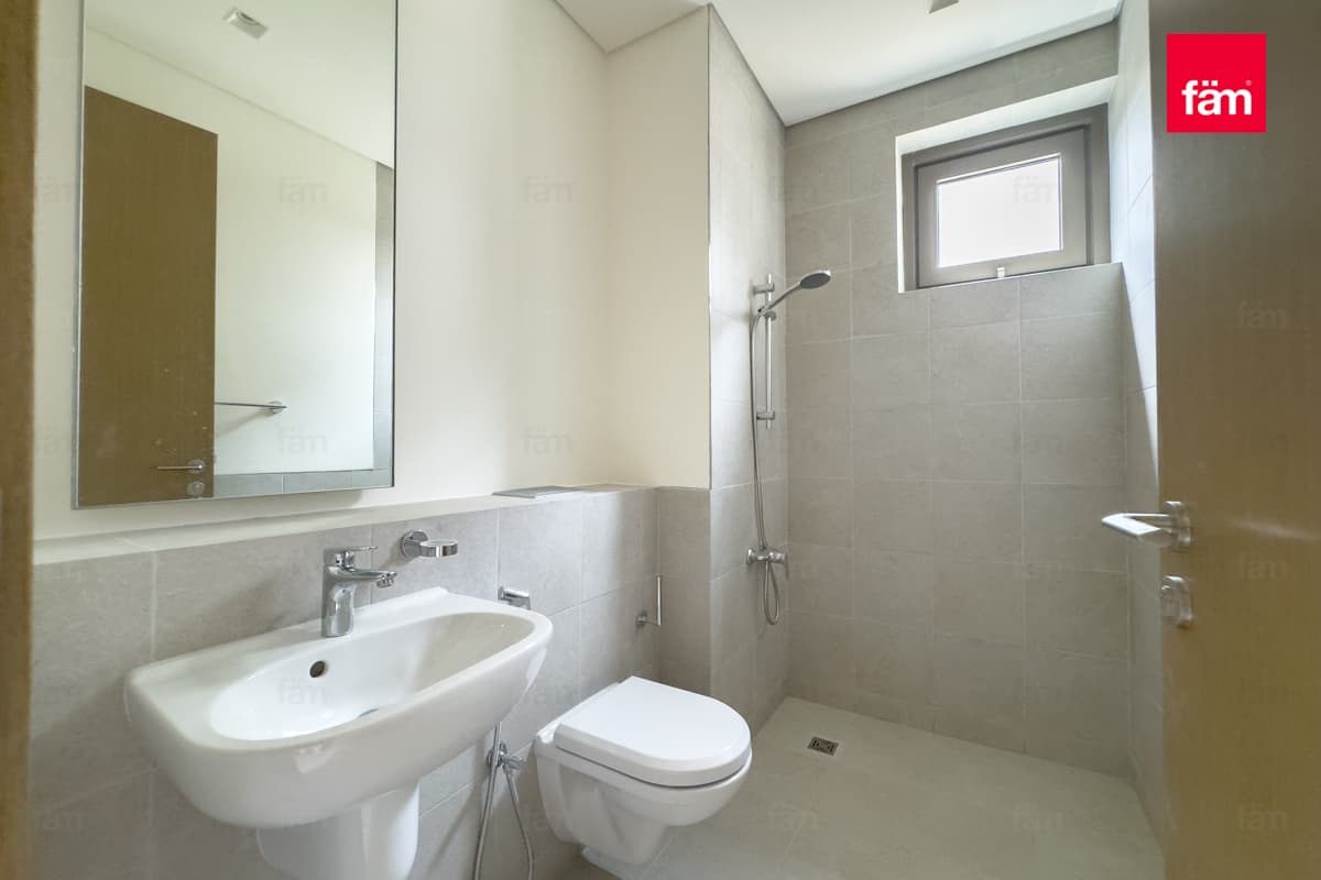 5 bedroom villa in Tilal Al Furjan - Phase 2, photograph 18 of 20