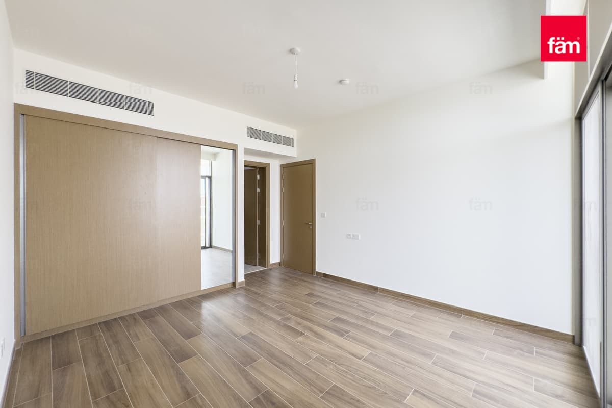 5 bedroom villa in Tilal Al Furjan - Phase 2, photograph 7 of 20