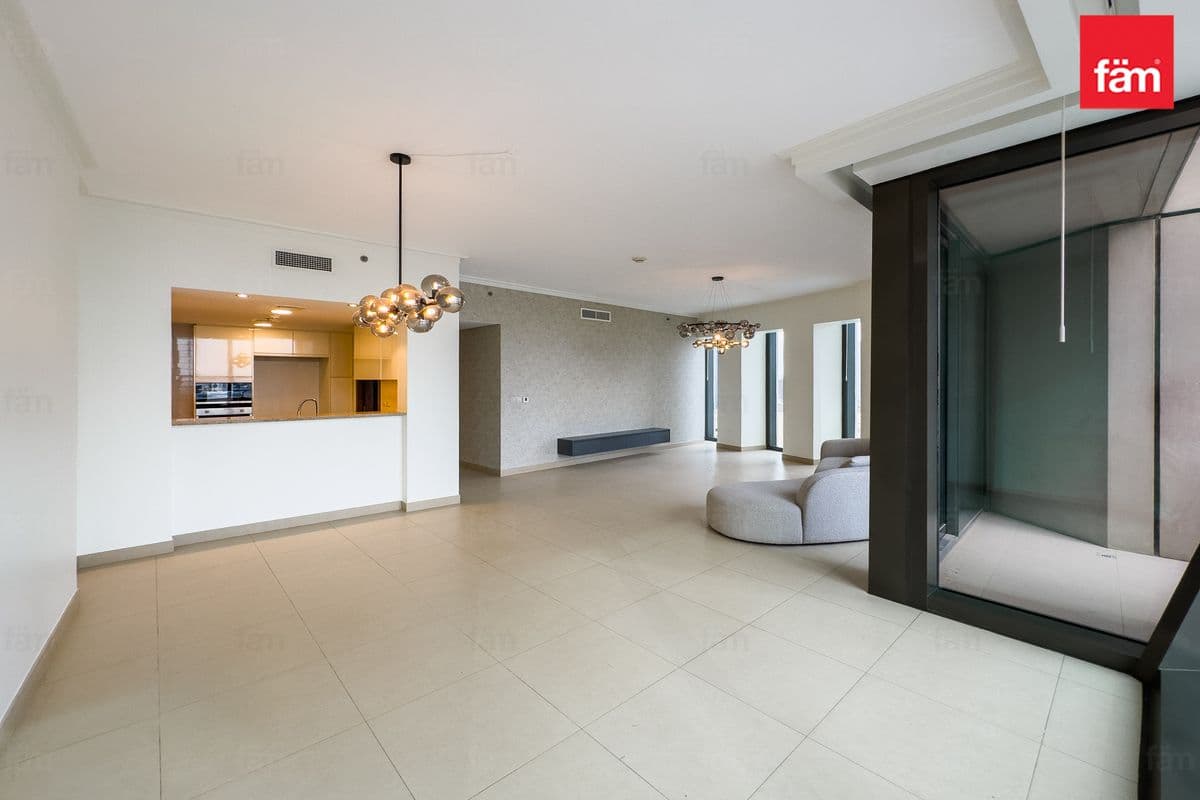 3 bedroom apartment in Burj Vista 2, photograph 13 of 20