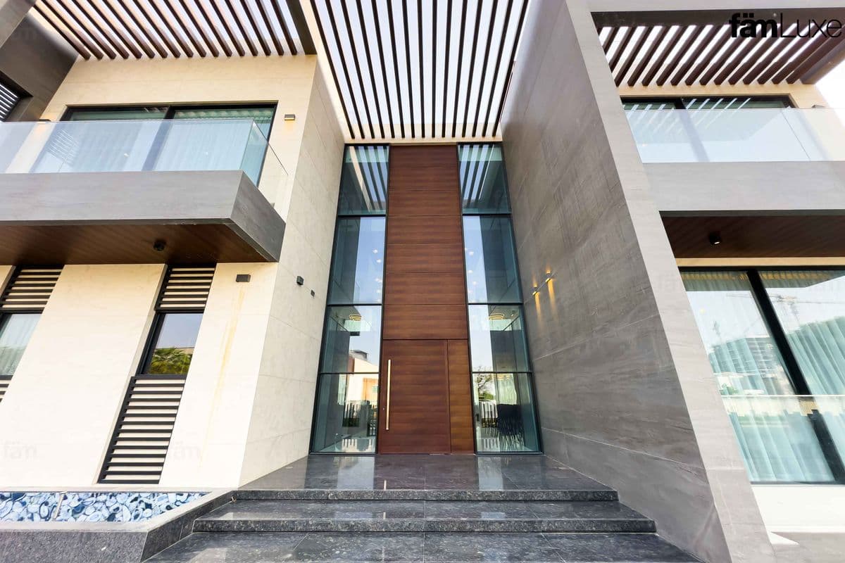 6 bedroom villa in The Fairway, photograph 14 of 20