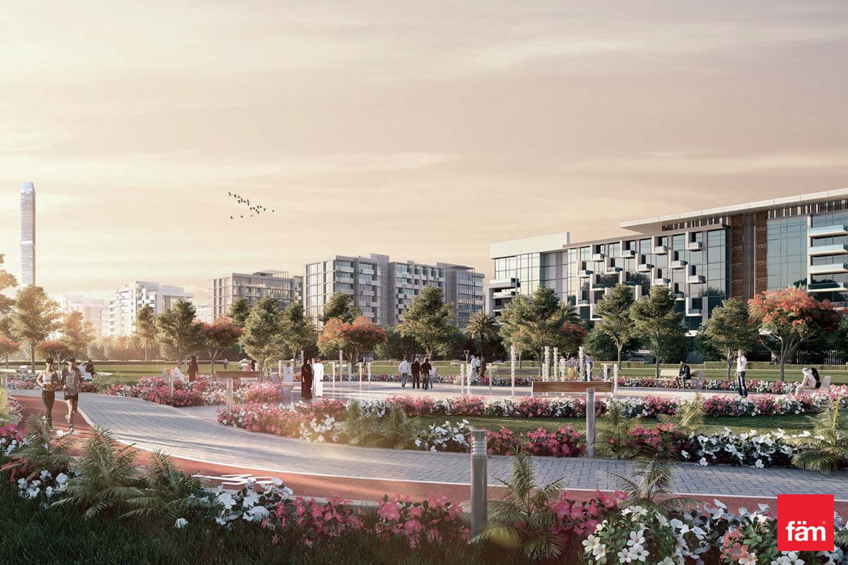 Retail in Azizi Riviera 55