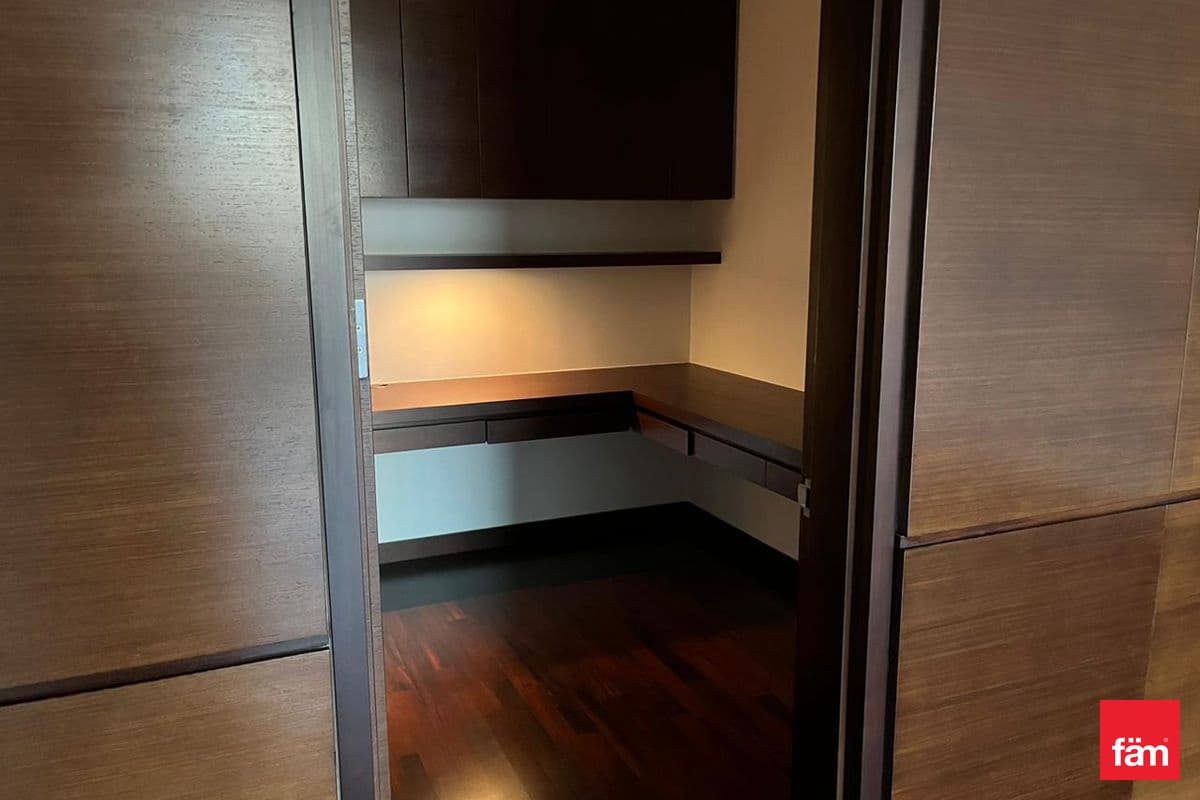2 bedroom apartment in Burj Khalifa, photograph 11 of 16