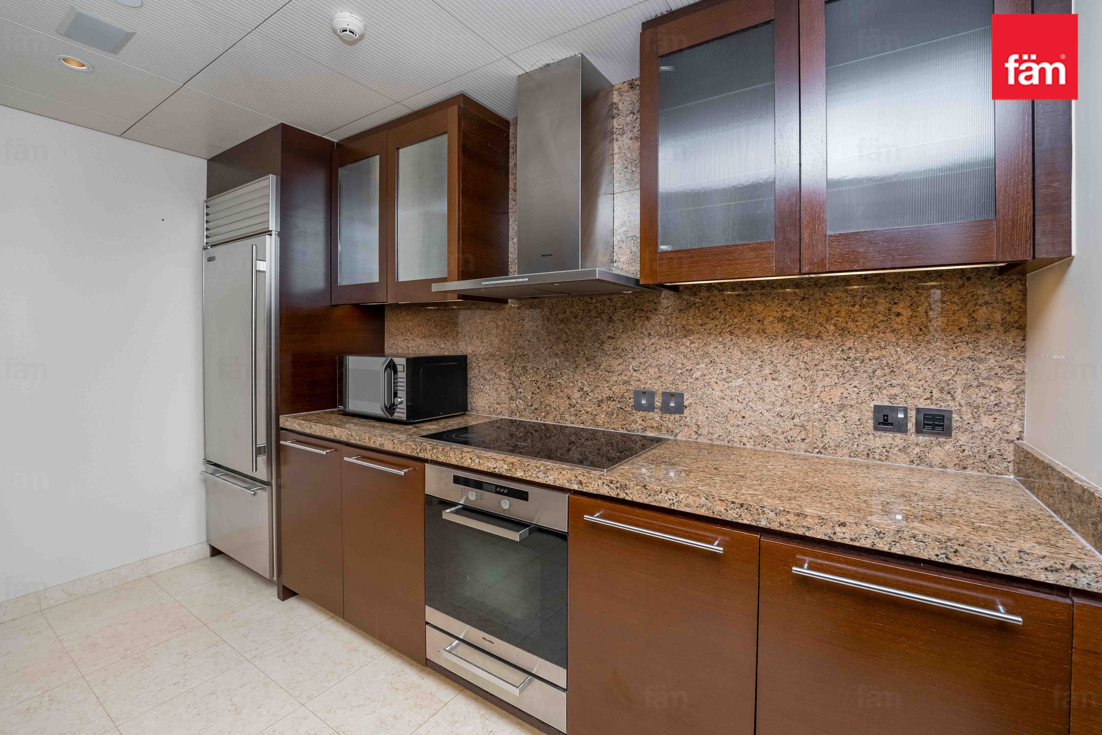 2 bedroom apartment in Burj Khalifa, photograph 8 of 20