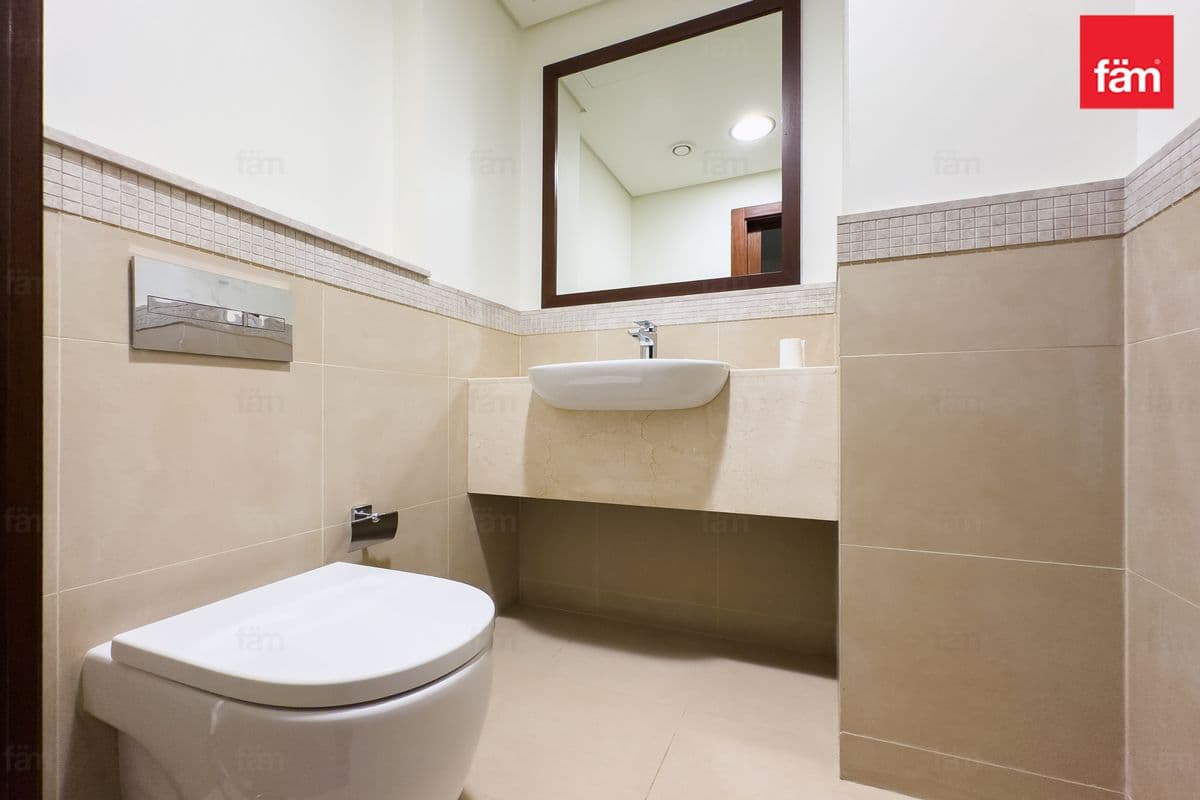 3 bedroom apartment in Burj Vista 2, photograph 15 of 20