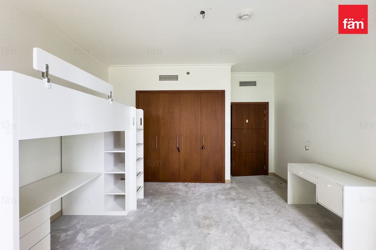 3 bedroom apartment in Burj Vista 2, photograph 17 of 20