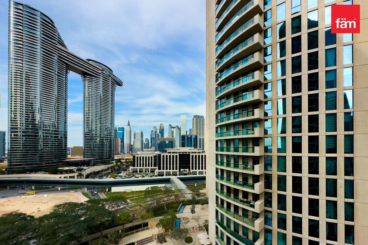 3 bedroom apartment in Burj Vista 2, photograph 6 of 20