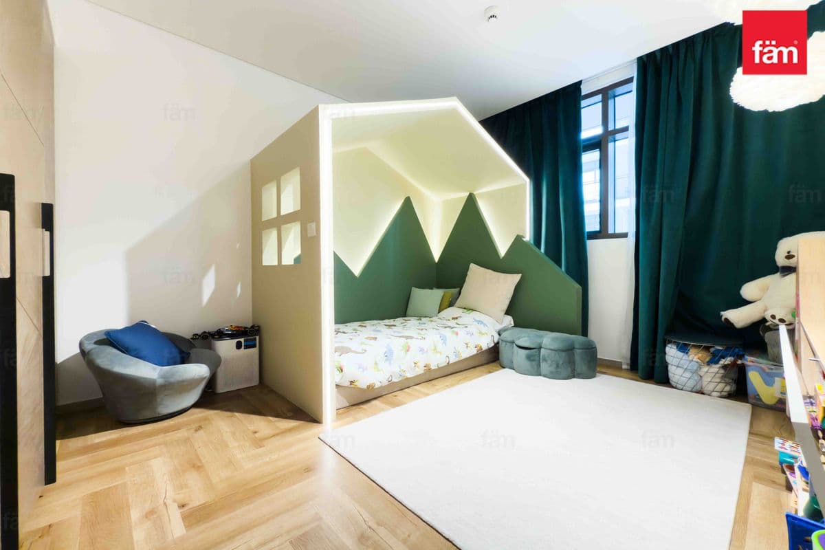 3 bedroom apartment in Palace Residences, photograph 11 of 19