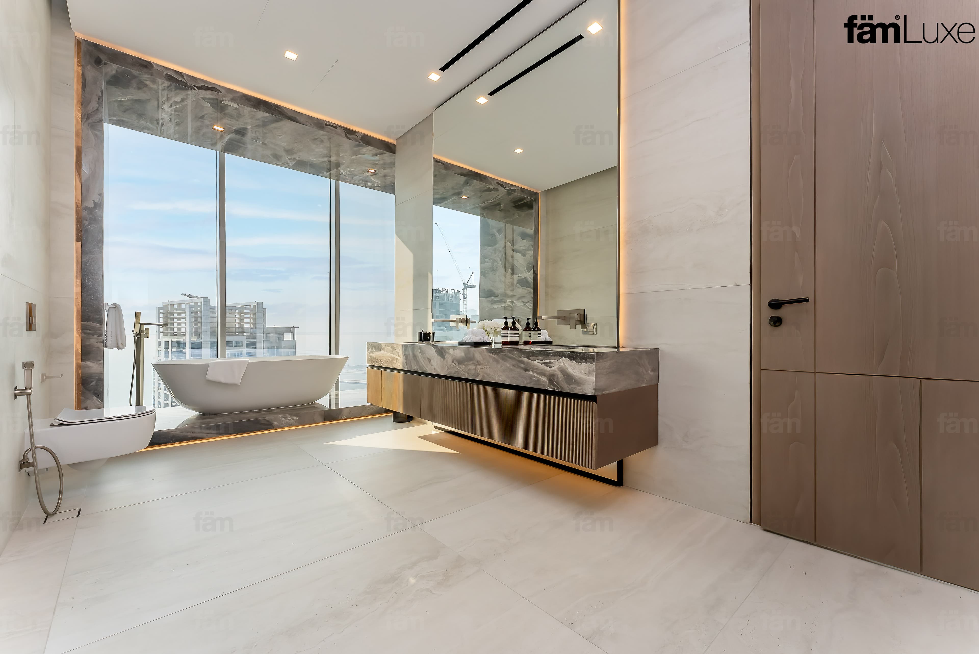 4 bedroom penthouse in LIV Marina, photograph 20 of 20