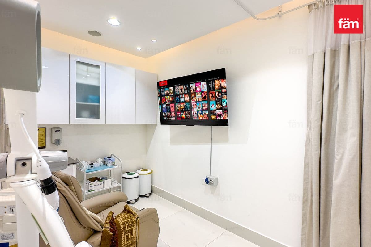 retail in Sobha Hartland Greens Phase III Building 1, photograph 6 of 20
