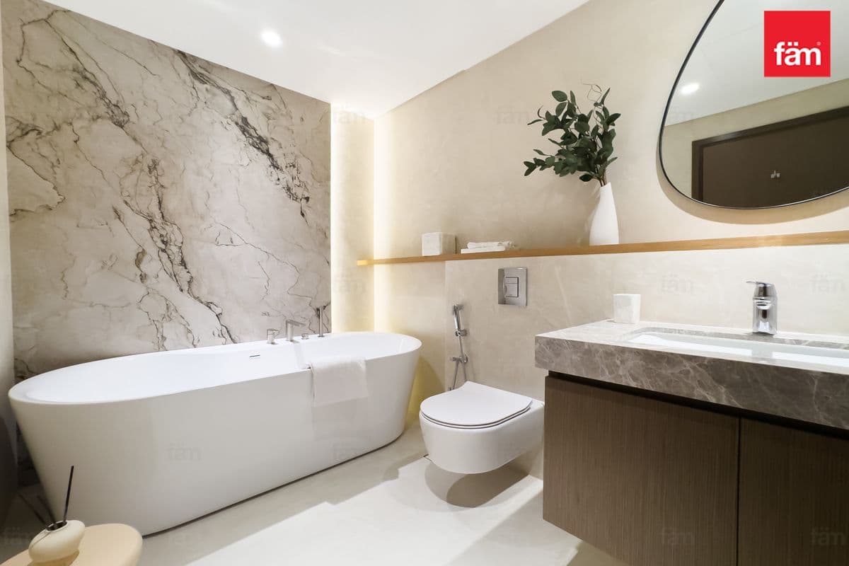 2 bedroom apartment in Grand Bleu Tower 1, photograph 14 of 20