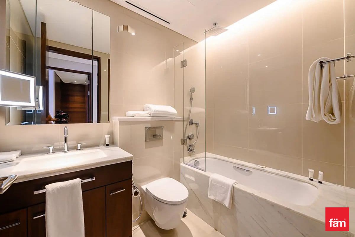 3 bedroom apartment in The Address Sky View Tower 2, photograph 9 of 20