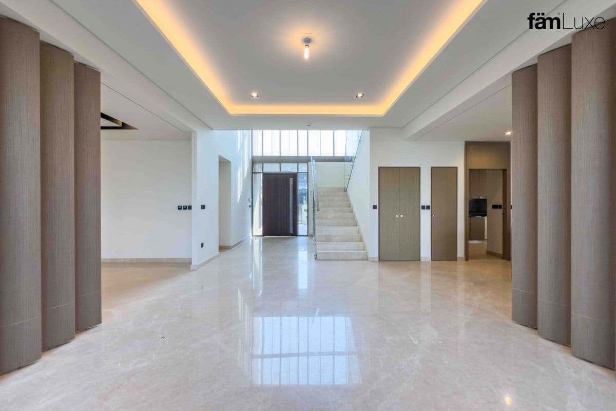 5 bedroom villa in Golf Place 1, photograph 4 of 20