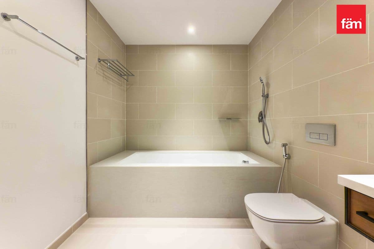 3 bedroom apartment in Vida Residences Dubai Marina, photograph 19 of 20