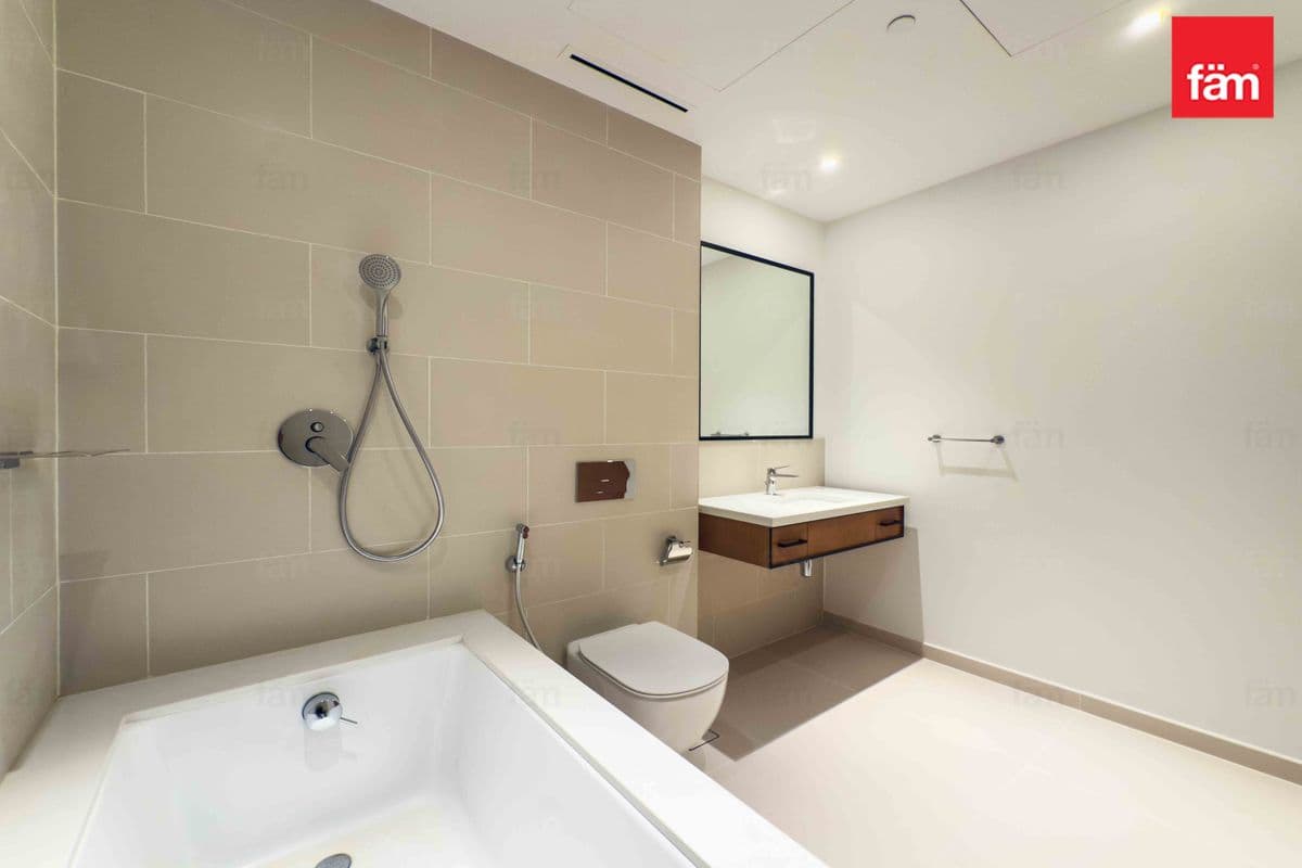 3 bedroom apartment in Vida Residences Dubai Marina, photograph 17 of 20