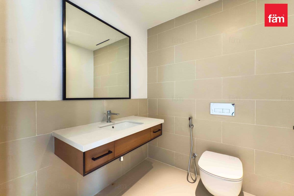 3 bedroom apartment in Vida Residences Dubai Marina, photograph 20 of 20