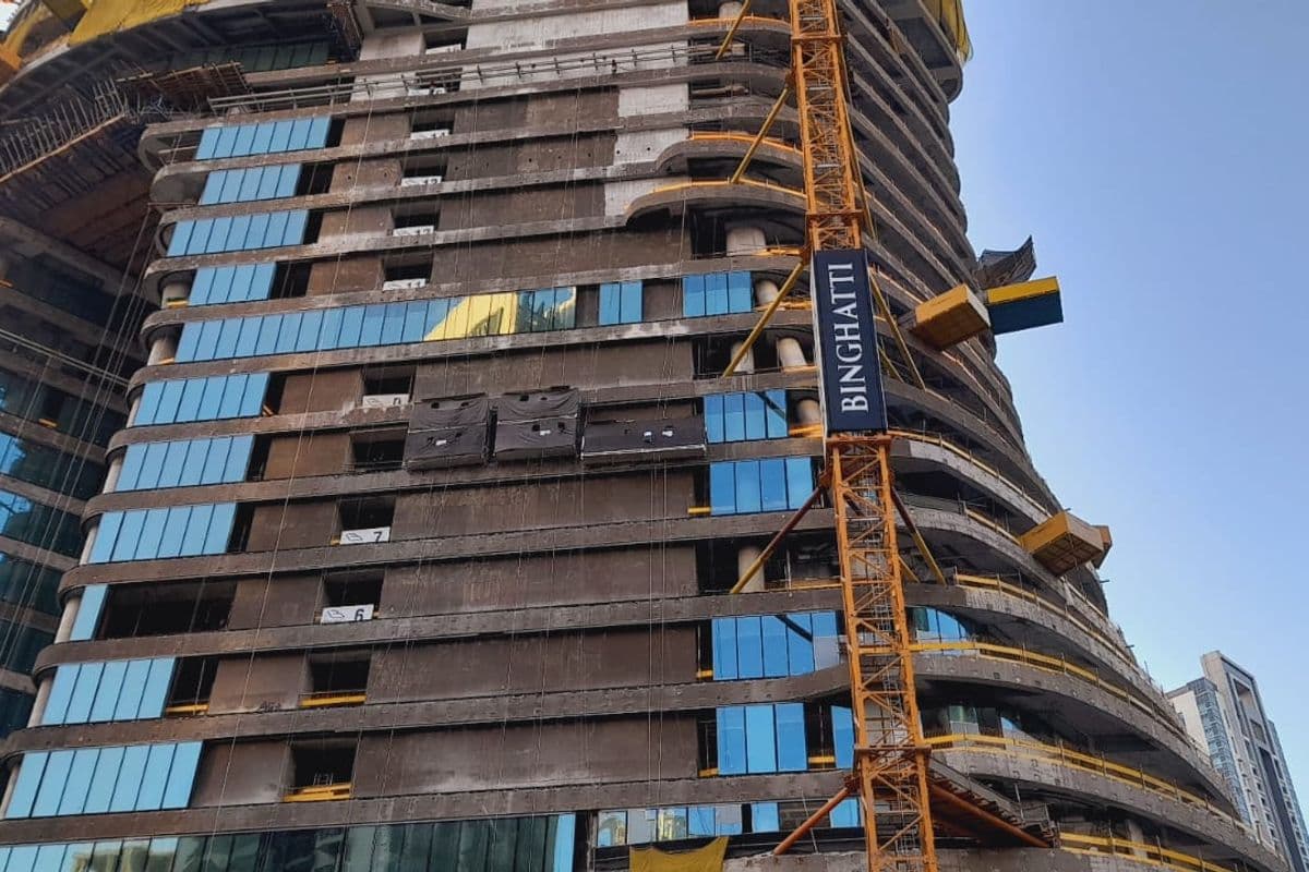 2 bedroom apartment in Bugatti Residences, photograph 17 of 18