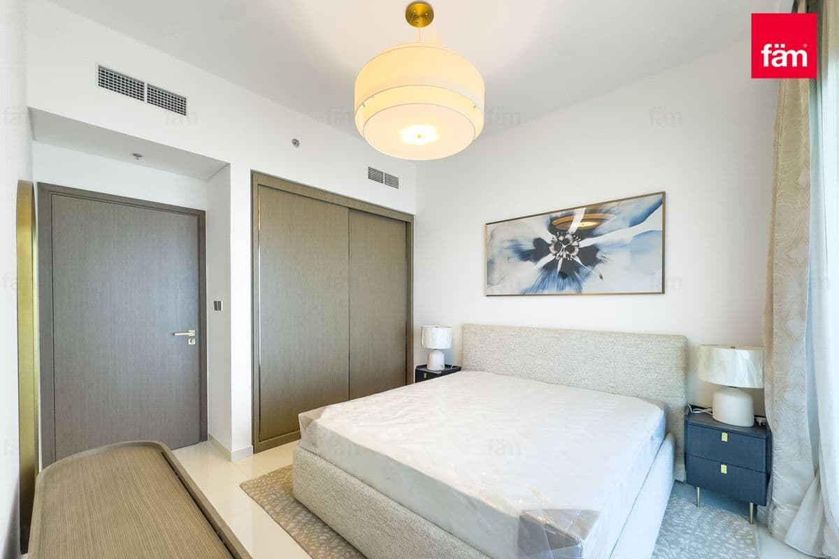 2 bedroom apartment in Grand Bleu Tower 2, photograph 9 of 17
