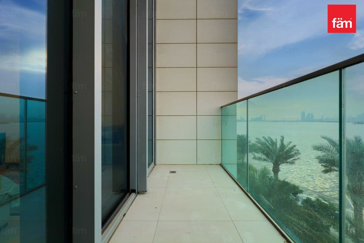 3 bedroom apartment in The Grand, photograph 10 of 20