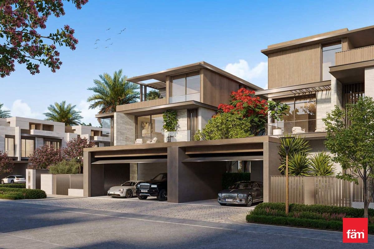 5 bedroom villa in Nad Al Sheba Gardens Phase 11, photograph 1 of 19
