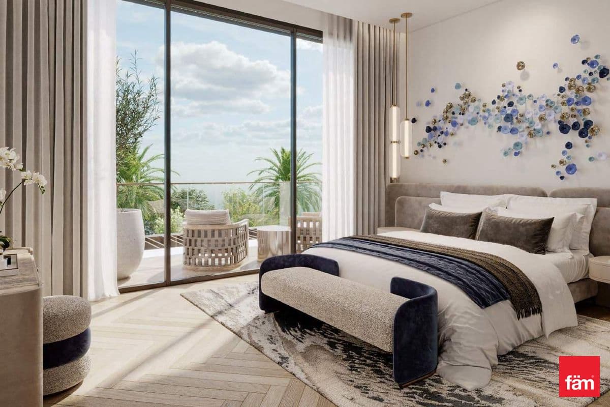 4 bedroom villa in Nad Al Sheba Gardens Phase 11, photograph 2 of 17