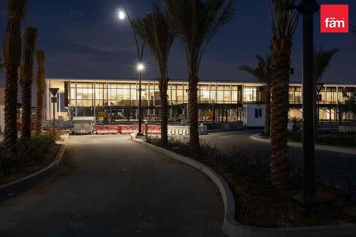 3 bedroom townhouse in Nad Al Sheba Gardens Phase 2, photograph 6 of 20
