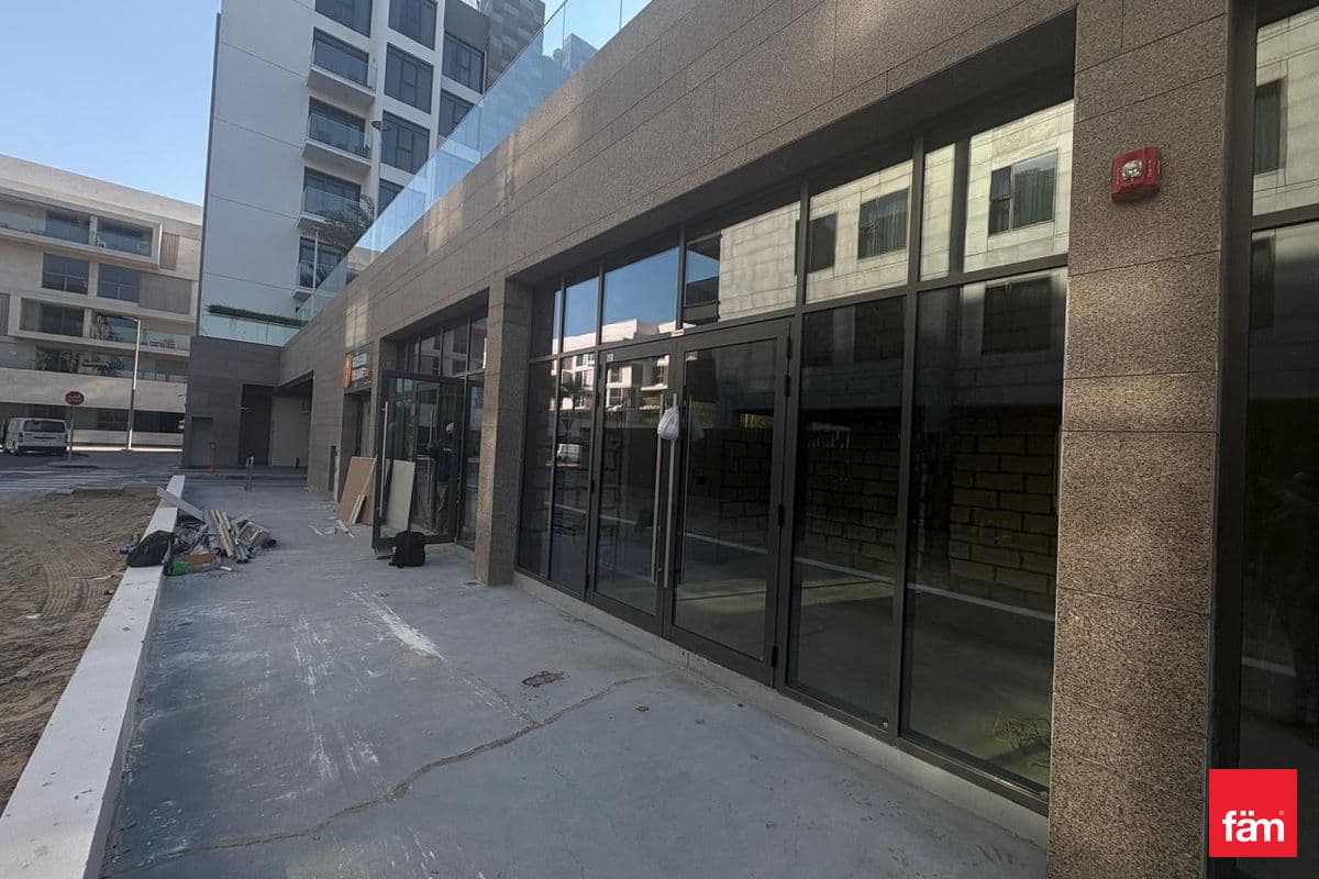 retail in Azizi Greenfield, photograph 11 of 11