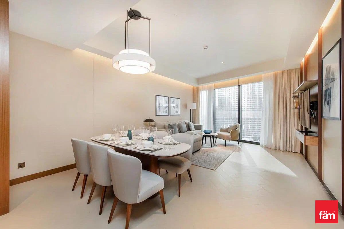 3 bedroom apartment in The Address Residences Dubai Opera Tower 2, photograph 3 of 17