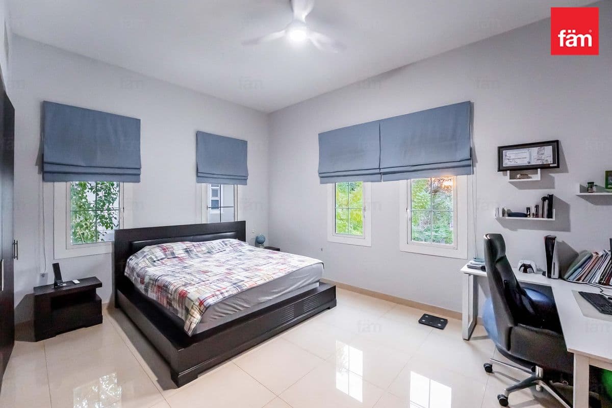 5 bedroom villa in Rahat, photograph 11 of 20